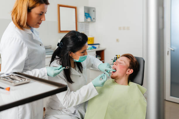 Best Walk-In Emergency Dentist in Village Of The Branch, NY